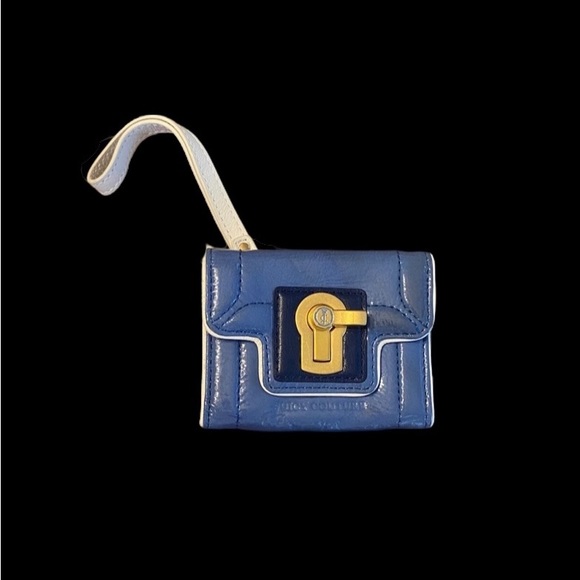 Juicy Couture Blue Coated Leather Wallet Wristlet - Picture 2 of 10